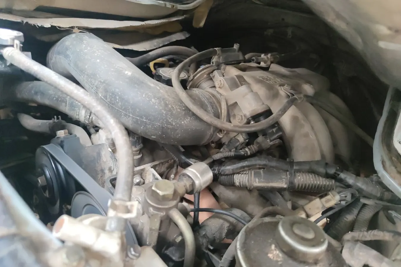 2015 KingLong JinWei 2.0L 102HP L4 5MT,autocango,china used car exporter,china ev exporter,chinese used car exporter,chinese used ev exporter