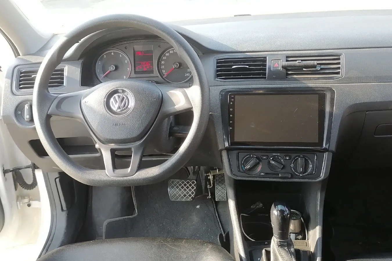 2018 Volkswagen Santana 1.5L 110HP L4 6AT,autocango,china used car exporter,china ev exporter,chinese used car exporter,chinese used ev exporter