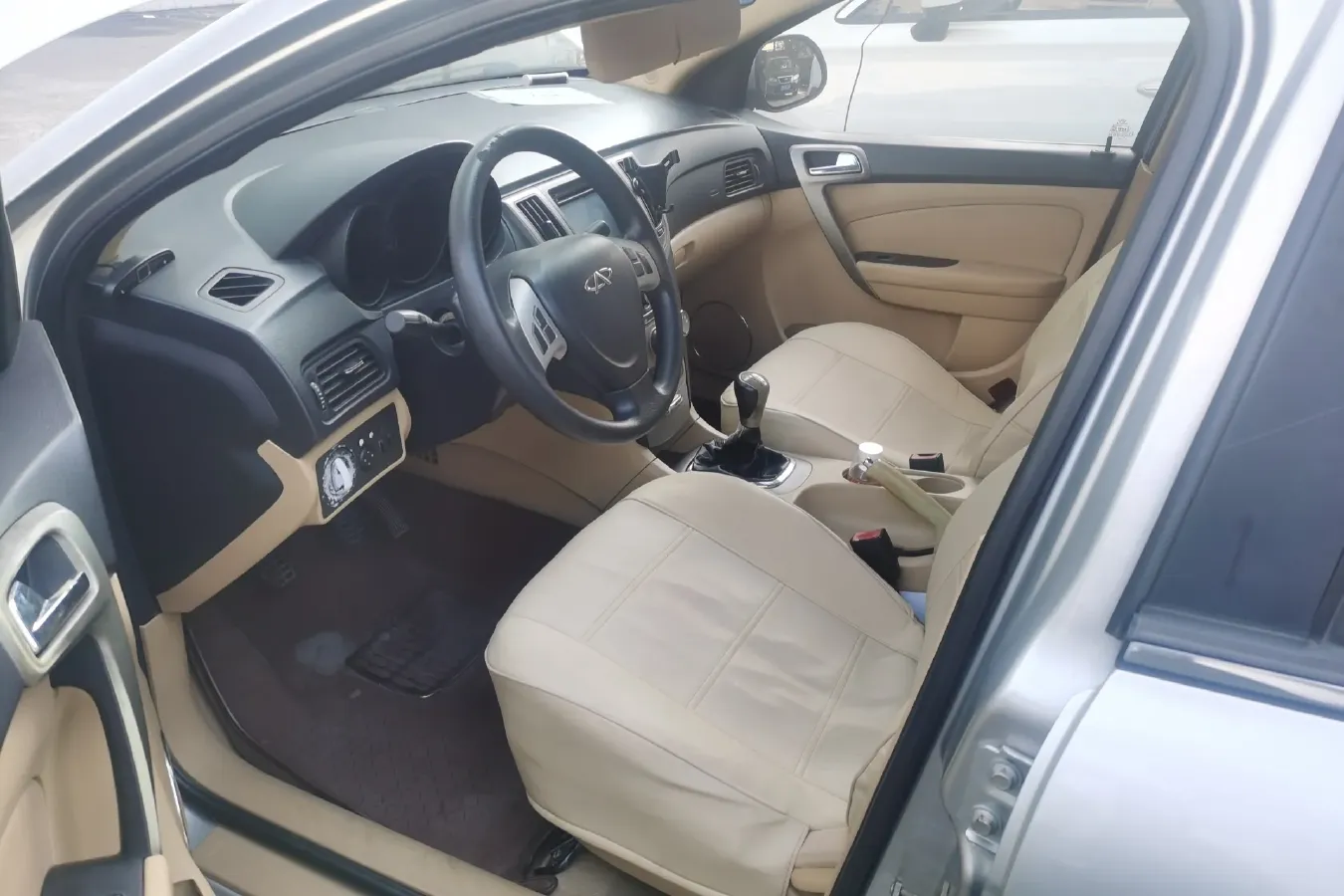 2010 Chery A3 1.6L 126HP L4 5MT,autocango,china used car exporter,china ev exporter,chinese used car exporter,chinese used ev exporter