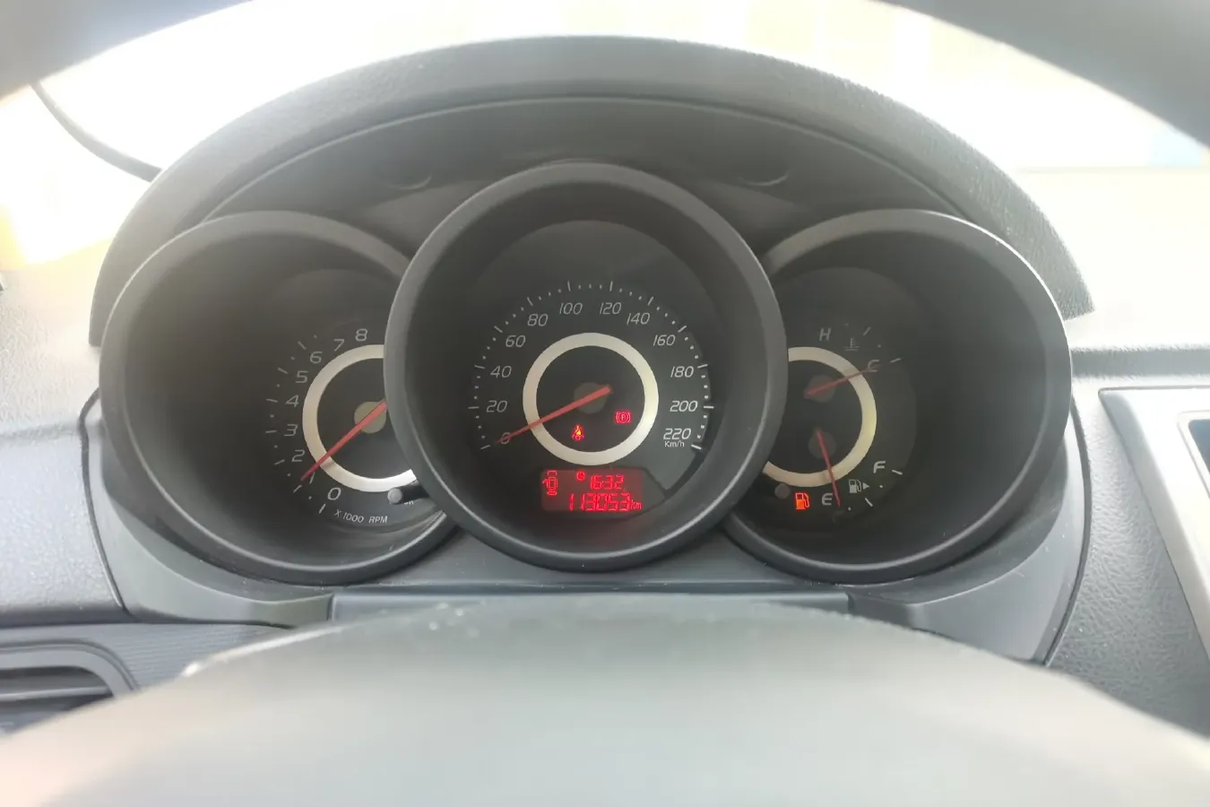 2010 Chery A3 1.6L 126HP L4 5MT,autocango,china used car exporter,china ev exporter,chinese used car exporter,chinese used ev exporter