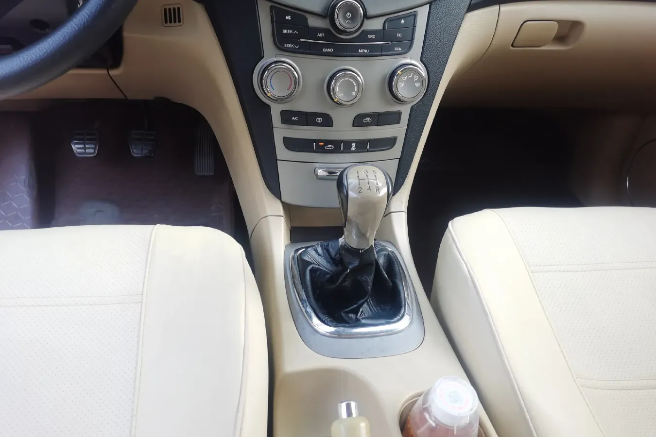 2010 Chery A3 1.6L 126HP L4 5MT,autocango,china used car exporter,china ev exporter,chinese used car exporter,chinese used ev exporter