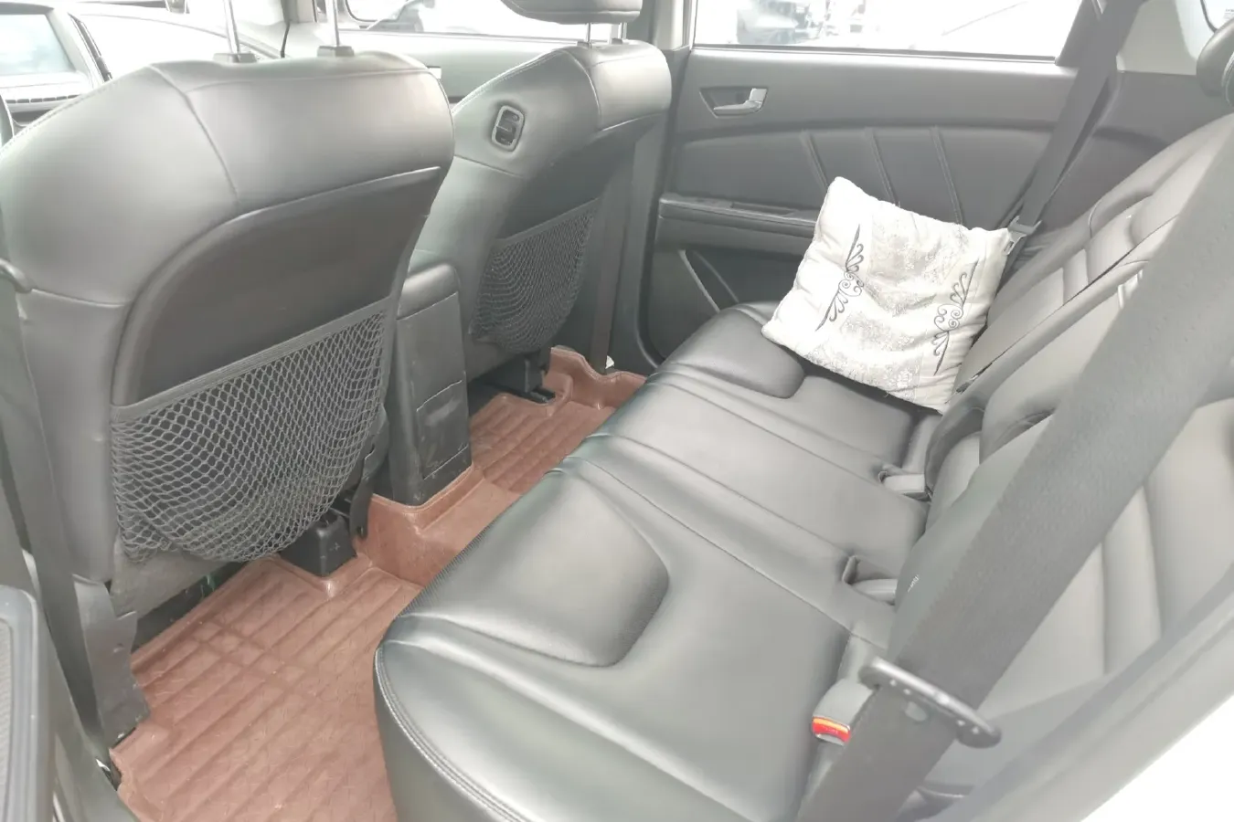 2015 Luxgen 6 SUV 1.8T 180HP L4 6AT,autocango,china used car exporter,china ev exporter,chinese used car exporter,chinese used ev exporter