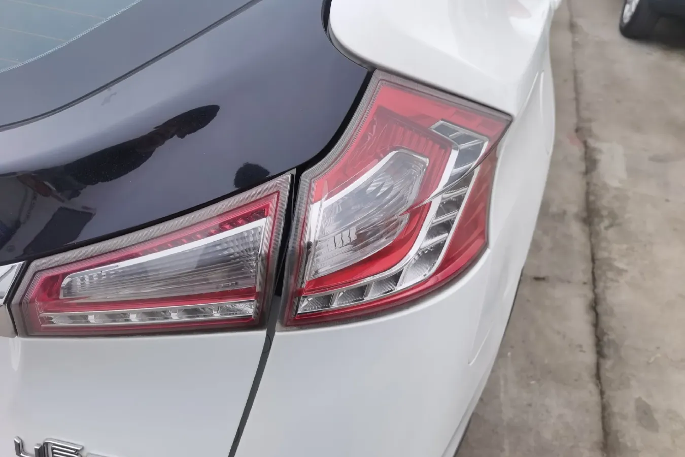 2015 Luxgen 6 SUV 1.8T 180HP L4 6AT,autocango,china used car exporter,china ev exporter,chinese used car exporter,chinese used ev exporter