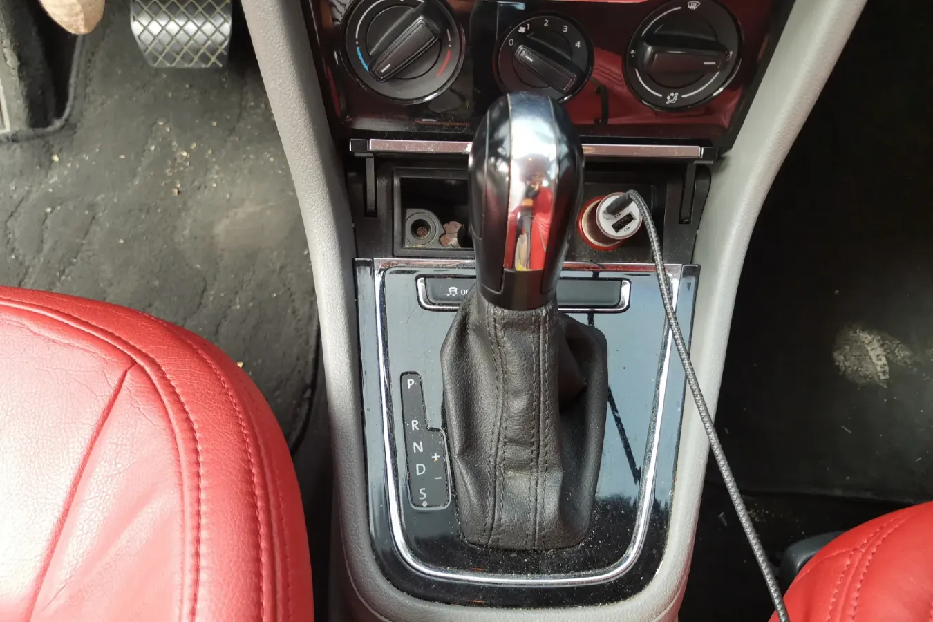 2014 Volkswagen Bora 1.6L 105HP L4 6AT,autocango,china used car exporter,china ev exporter,chinese used car exporter,chinese used ev exporter