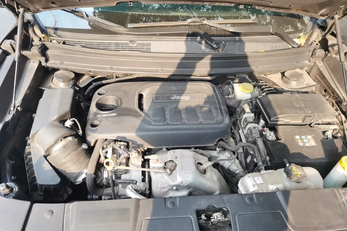 2018 Jeep Commander 2.0T 234HP L4 9AT,autocango,china used car exporter,china ev exporter,chinese used car exporter,chinese used ev exporter