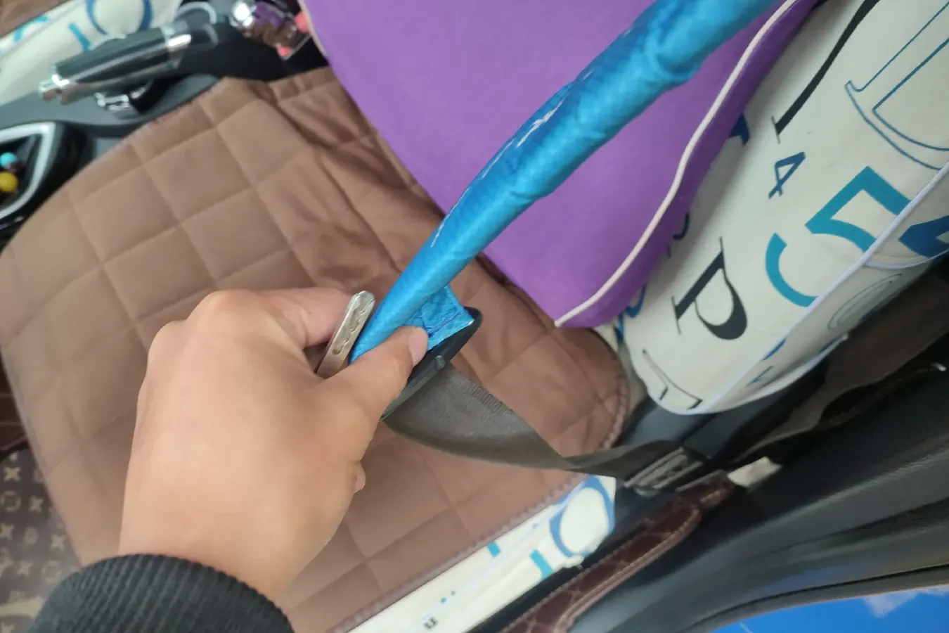 2015 ChangAn Alsvin V7 1.6L 124HP L4 5MT,autocango,china used car exporter,china ev exporter,chinese used car exporter,chinese used ev exporter