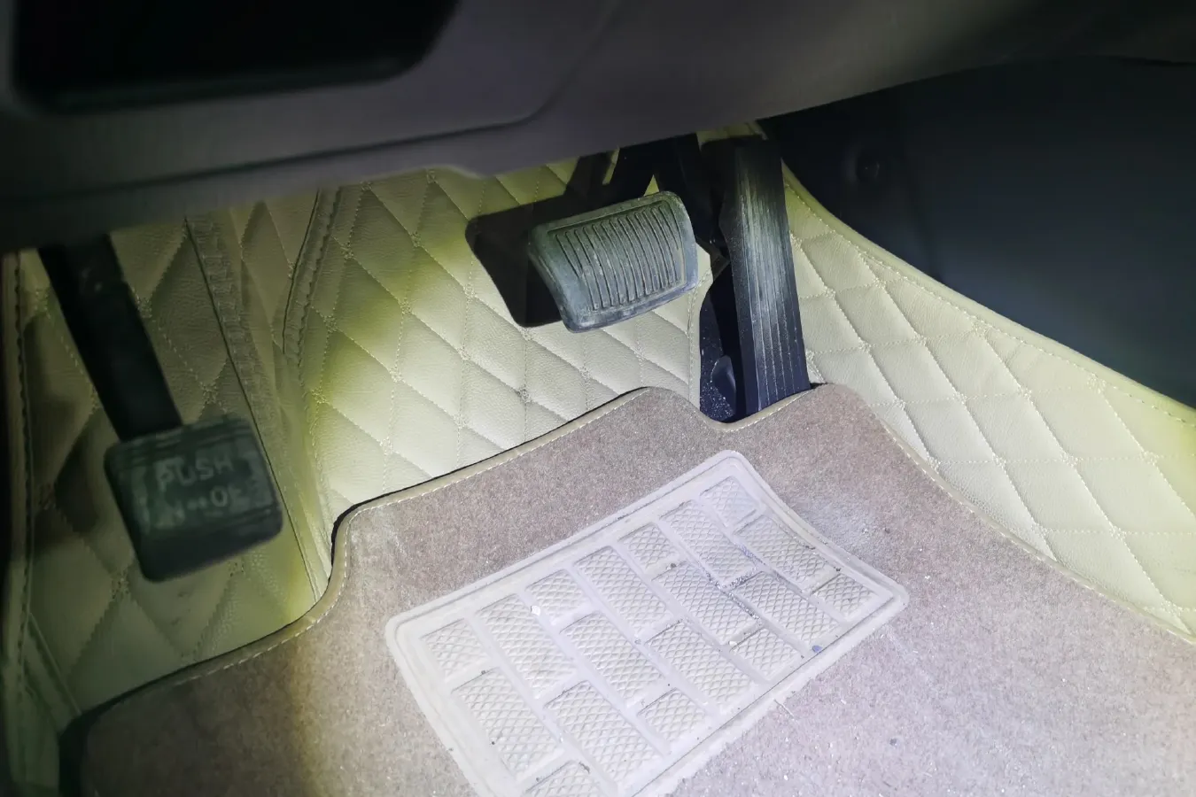 2015 Kia K4 1.8L 143HP L4 6AT,autocango,china used car exporter,china ev exporter,chinese used car exporter,chinese used ev exporter