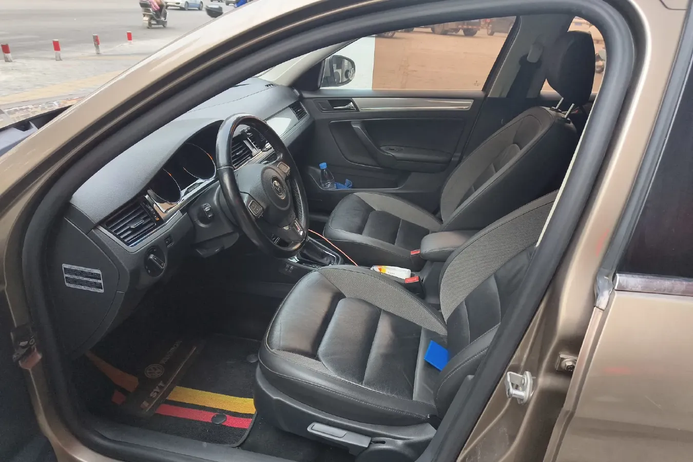 2015 Volkswagen Bora 1.6L 105HP L4 6AT,autocango,china used car exporter,china ev exporter,chinese used car exporter,chinese used ev exporter