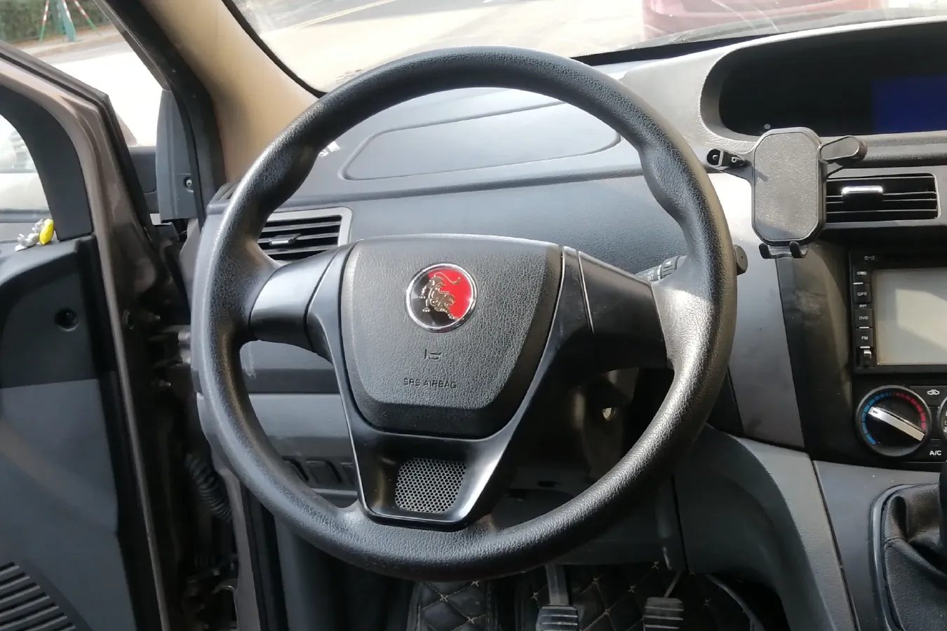 2012 DongFeng Forthing Joyear 1.5L 120HP L4 5MT,autocango,china used car exporter,china ev exporter,chinese used car exporter,chinese used ev exporter