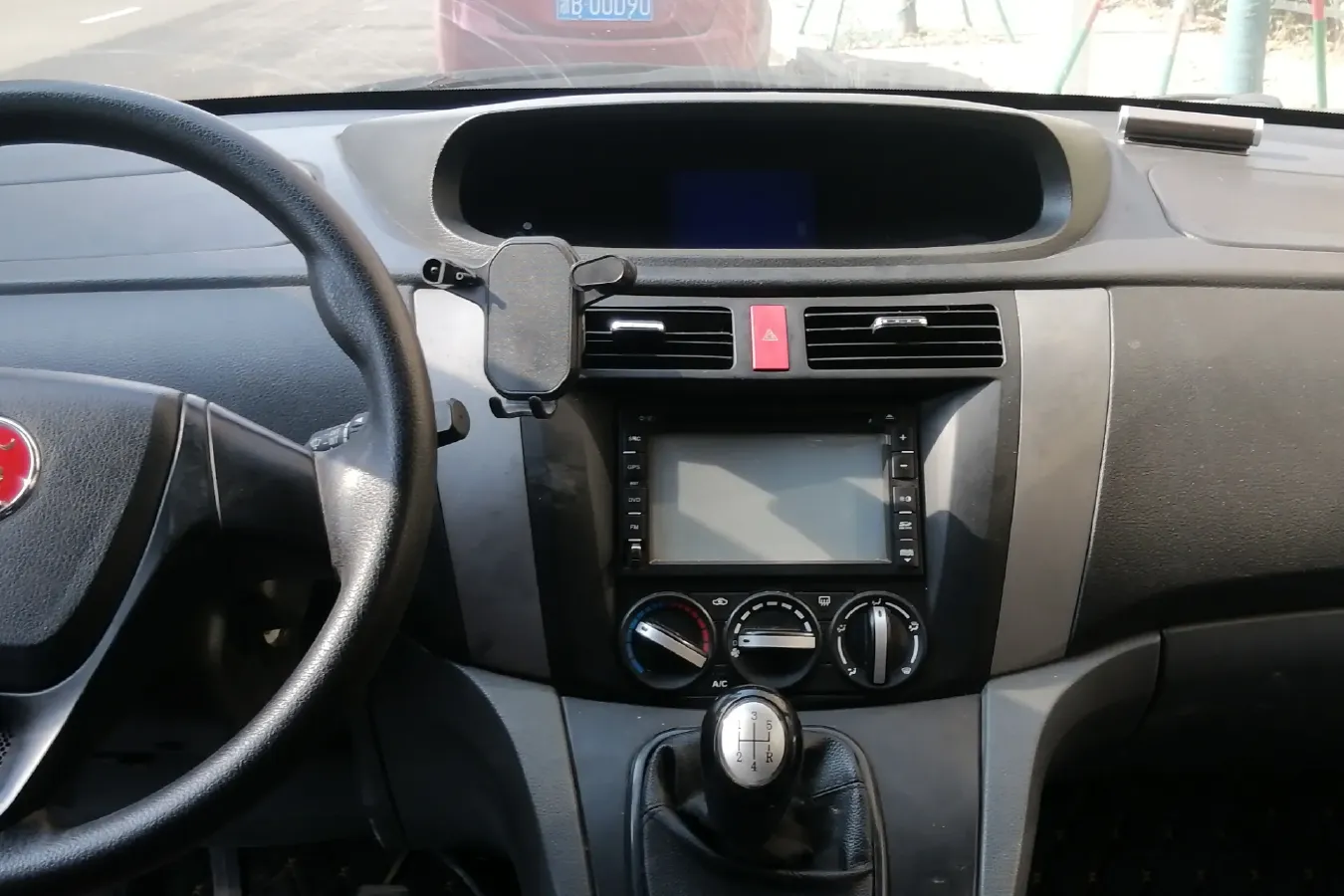 2012 DongFeng Forthing Joyear 1.5L 120HP L4 5MT,autocango,china used car exporter,china ev exporter,chinese used car exporter,chinese used ev exporter