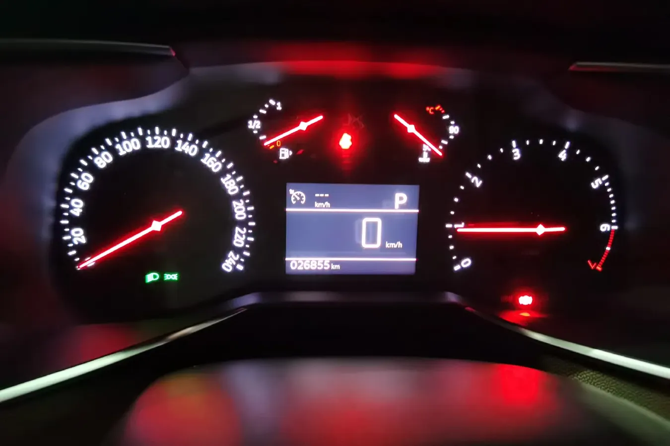 2021 DS 9 1.6T 215HP L4 8AT,autocango,china used car exporter,china ev exporter,chinese used car exporter,chinese used ev exporter