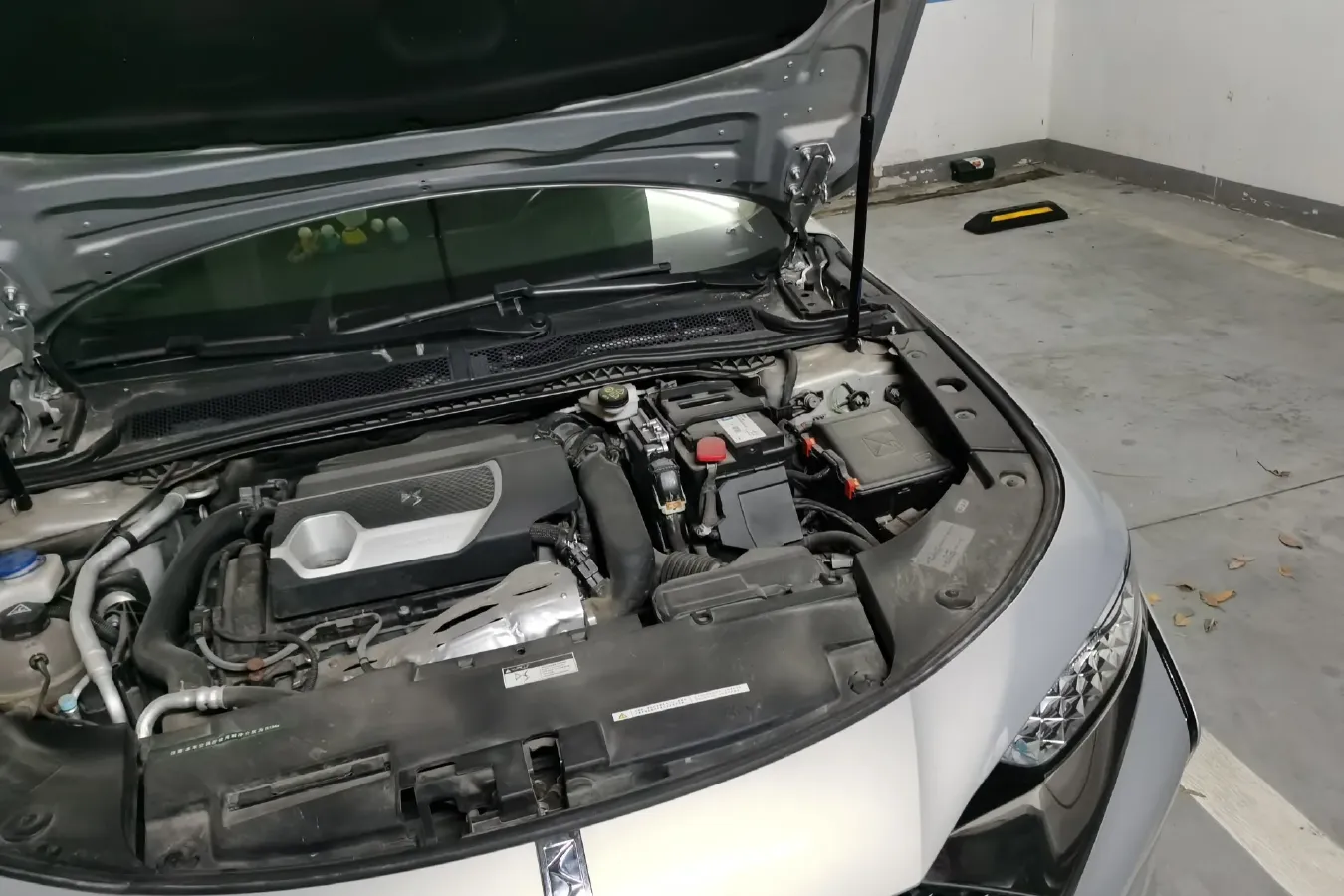 2021 DS 9 1.6T 215HP L4 8AT,autocango,china used car exporter,china ev exporter,chinese used car exporter,chinese used ev exporter