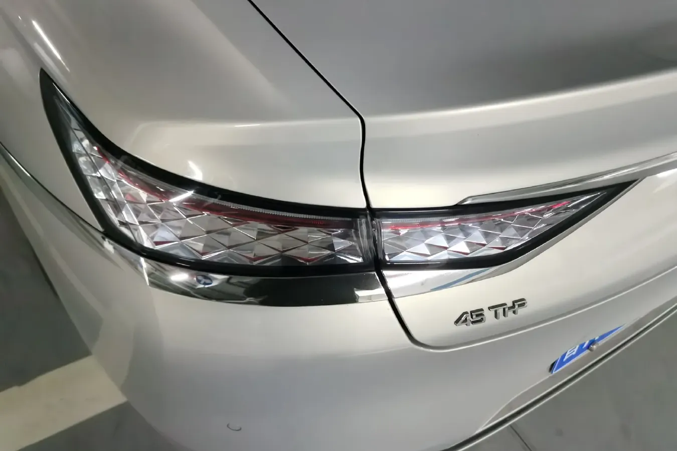 2021 DS 9 1.6T 215HP L4 8AT,autocango,china used car exporter,china ev exporter,chinese used car exporter,chinese used ev exporter