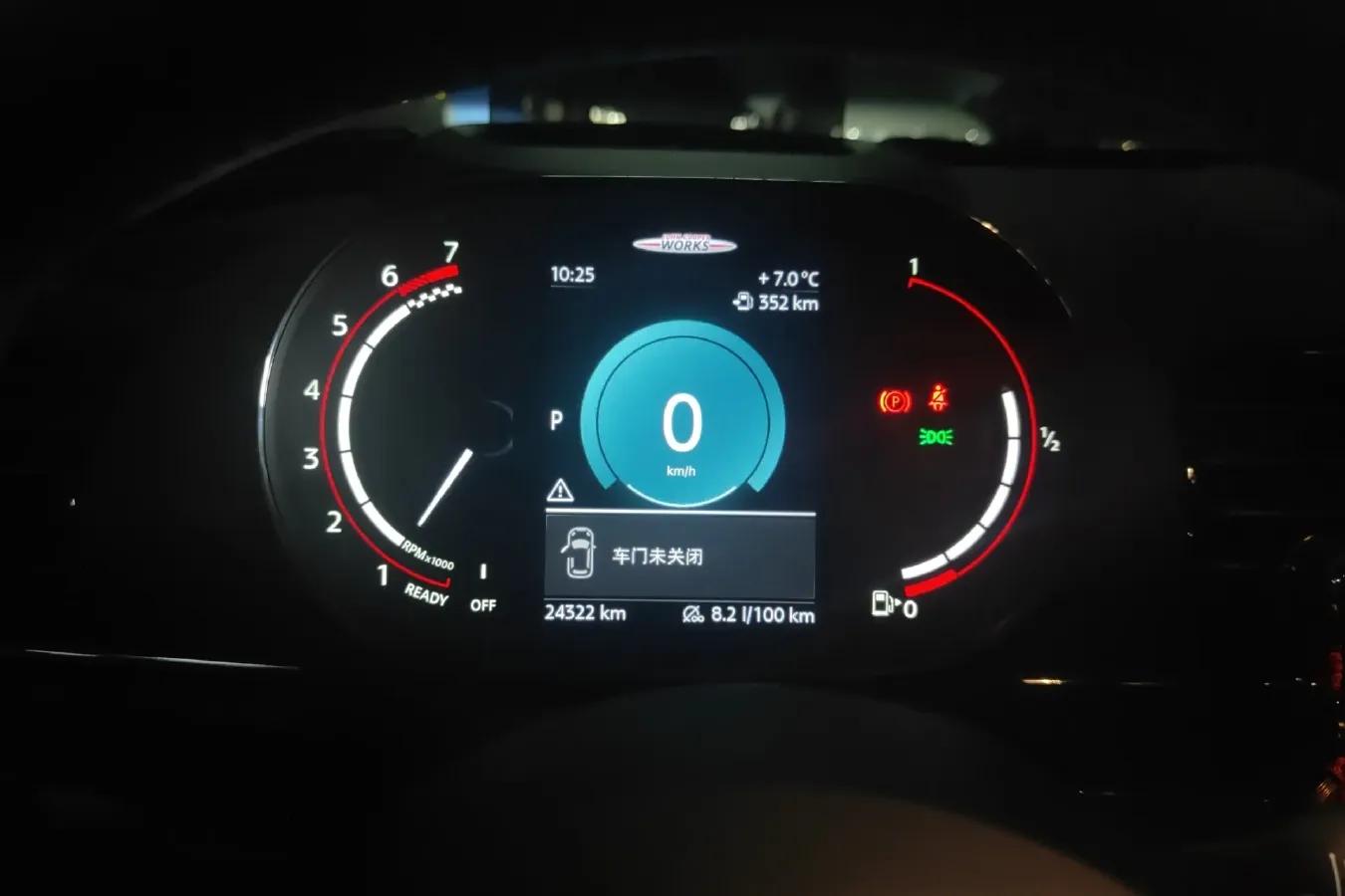 2022 MINI JCW CLUBMAN 2.0T 272HP L4 8AT,autocango,china used car exporter,china ev exporter,chinese used car exporter,chinese used ev exporter