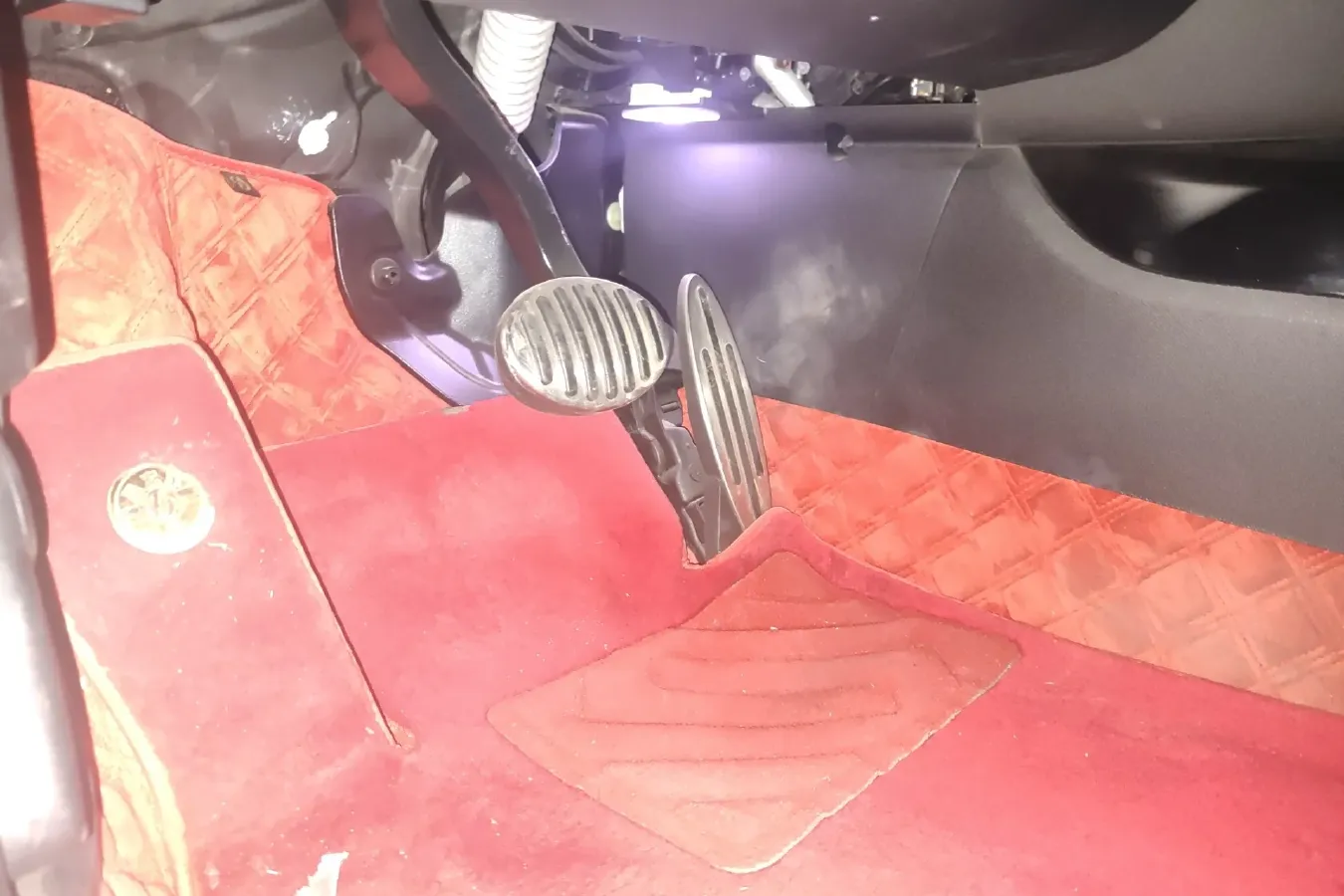 2022 MINI JCW CLUBMAN 2.0T 272HP L4 8AT,autocango,china used car exporter,china ev exporter,chinese used car exporter,chinese used ev exporter