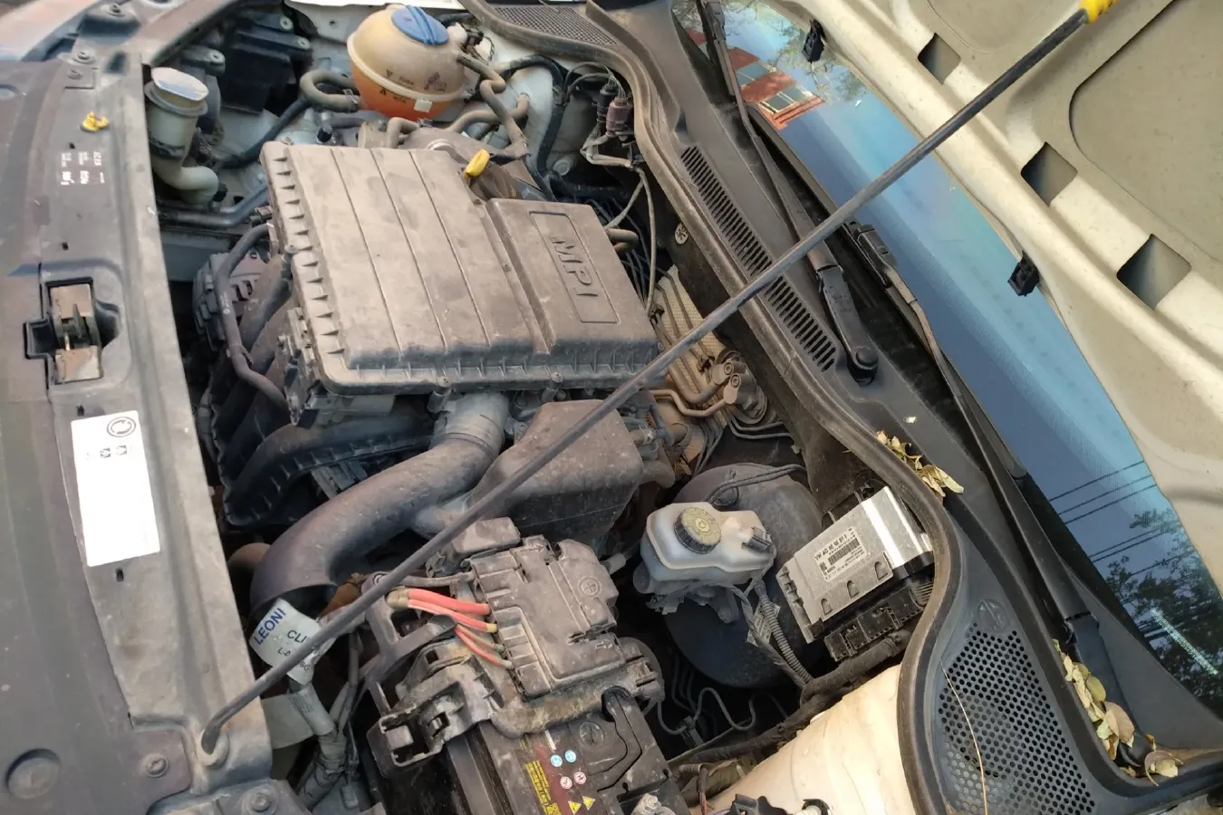 2016 Volkswagen Polo 1.4L 90HP L4 5MT,autocango,china used car exporter,china ev exporter,chinese used car exporter,chinese used ev exporter