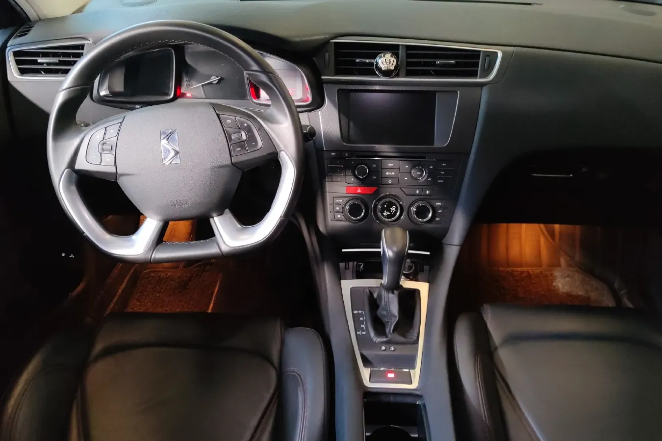 2016 DS 4S 1.6T 167HP L4 6AT,autocango,china used car exporter,china ev exporter,chinese used car exporter,chinese used ev exporter