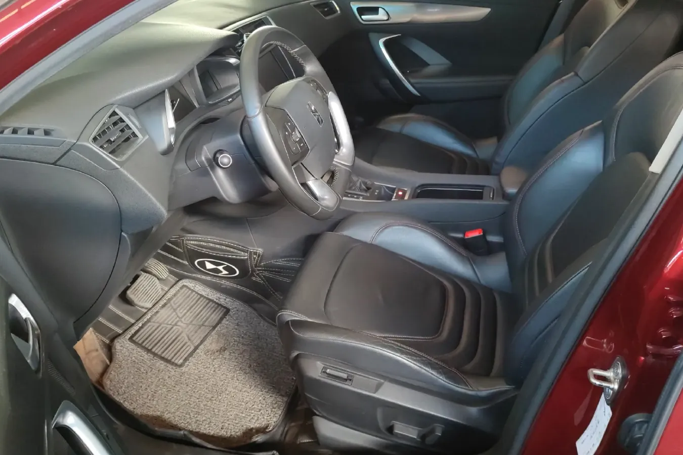 2016 DS 4S 1.6T 167HP L4 6AT,autocango,china used car exporter,china ev exporter,chinese used car exporter,chinese used ev exporter