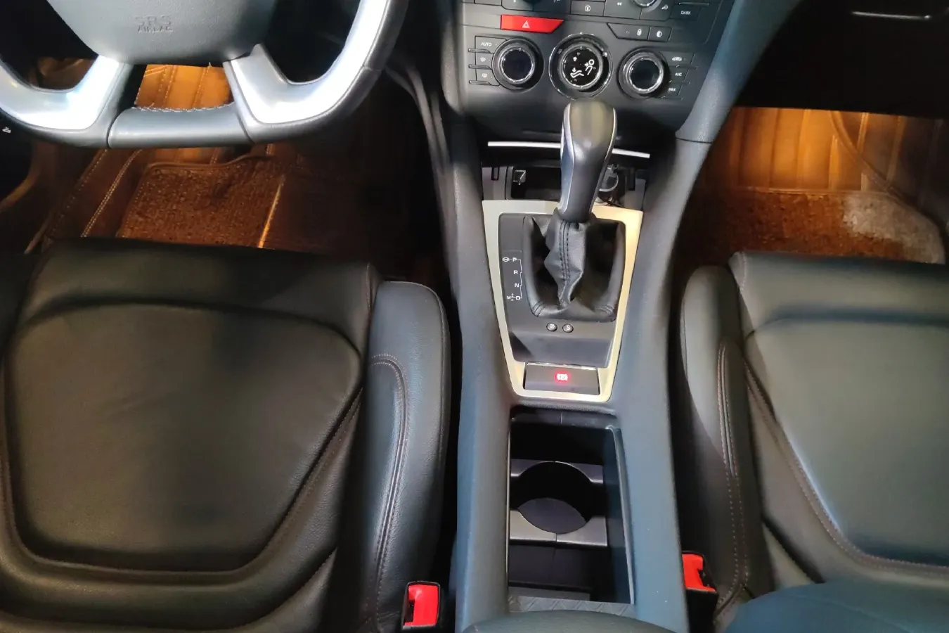 2016 DS 4S 1.6T 167HP L4 6AT,autocango,china used car exporter,china ev exporter,chinese used car exporter,chinese used ev exporter