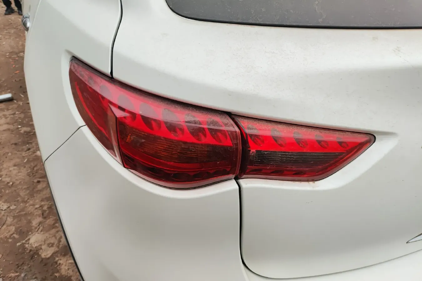 2013 Infiniti QX70 3.7L 351HP V6 7AT,autocango,china used car exporter,china ev exporter,chinese used car exporter,chinese used ev exporter