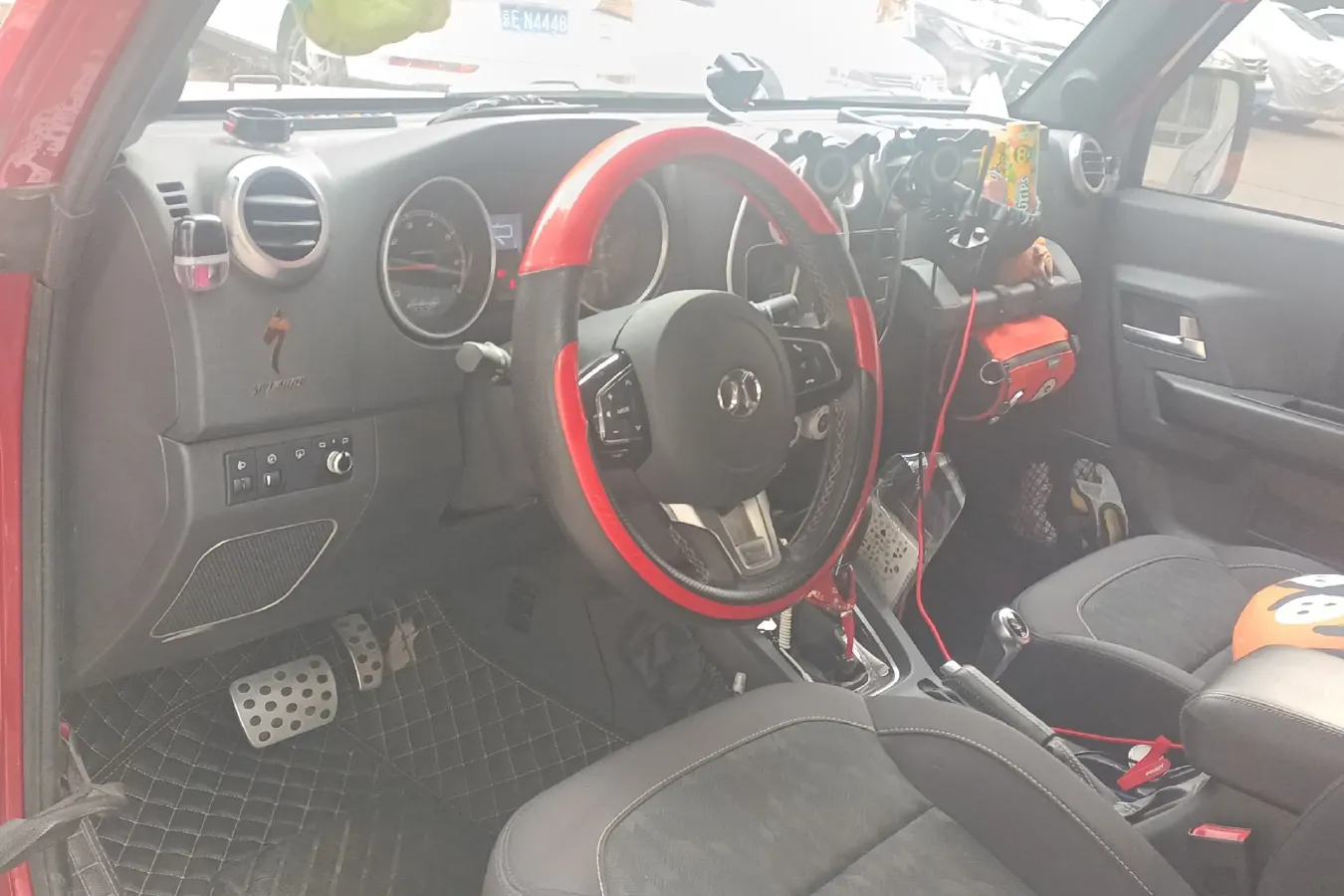 2019 BeiJing F40 2.3T 250HP L4 6AT,autocango,china used car exporter,china ev exporter,chinese used car exporter,chinese used ev exporter