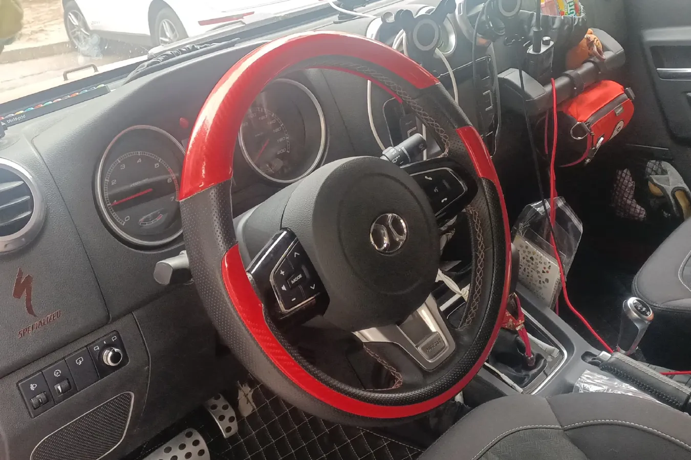 2019 BeiJing F40 2.3T 250HP L4 6AT,autocango,china used car exporter,china ev exporter,chinese used car exporter,chinese used ev exporter