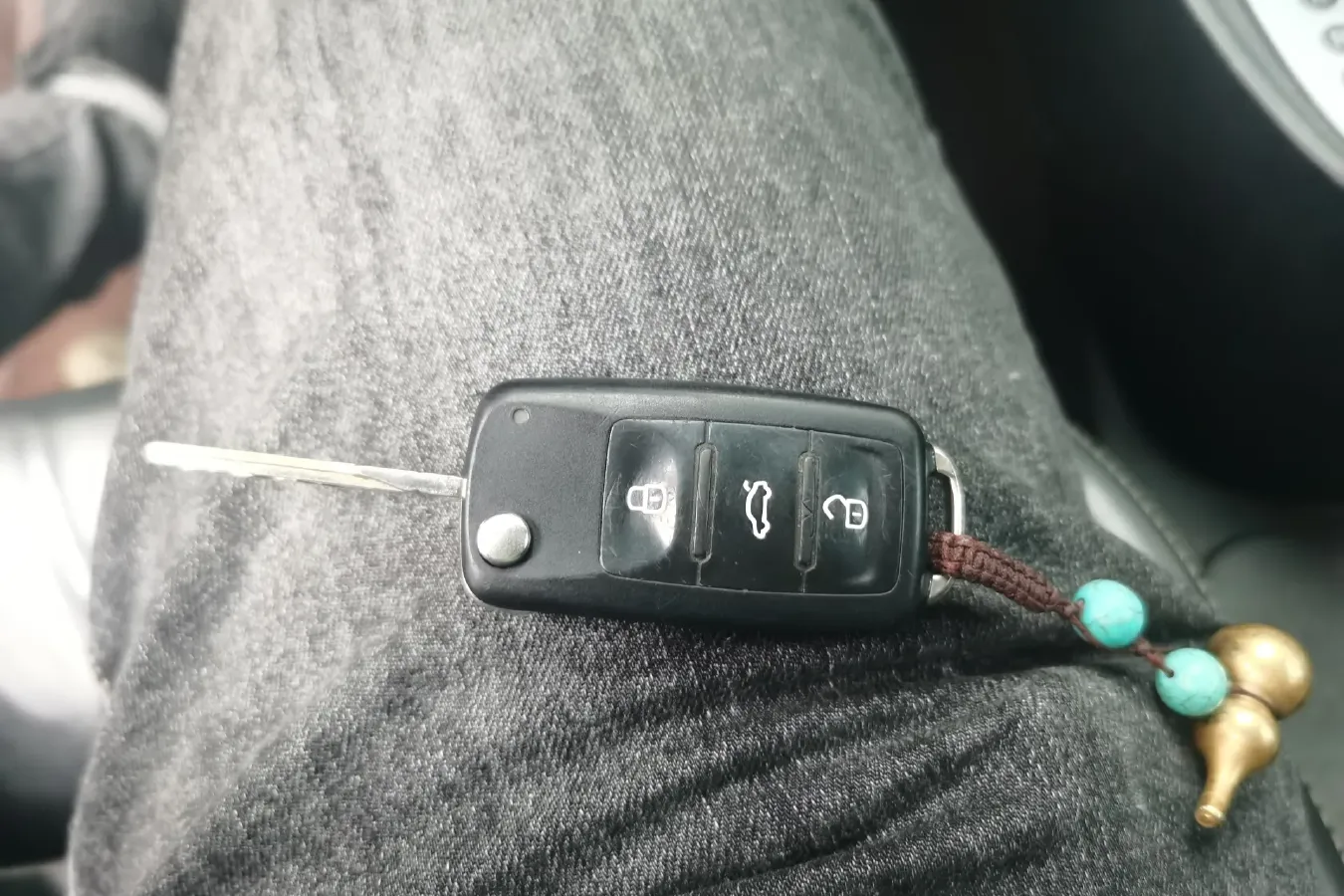 2012 Seat Leon 2.0T 211HP L4 6DCT,autocango,china used car exporter,china ev exporter,chinese used car exporter,chinese used ev exporter