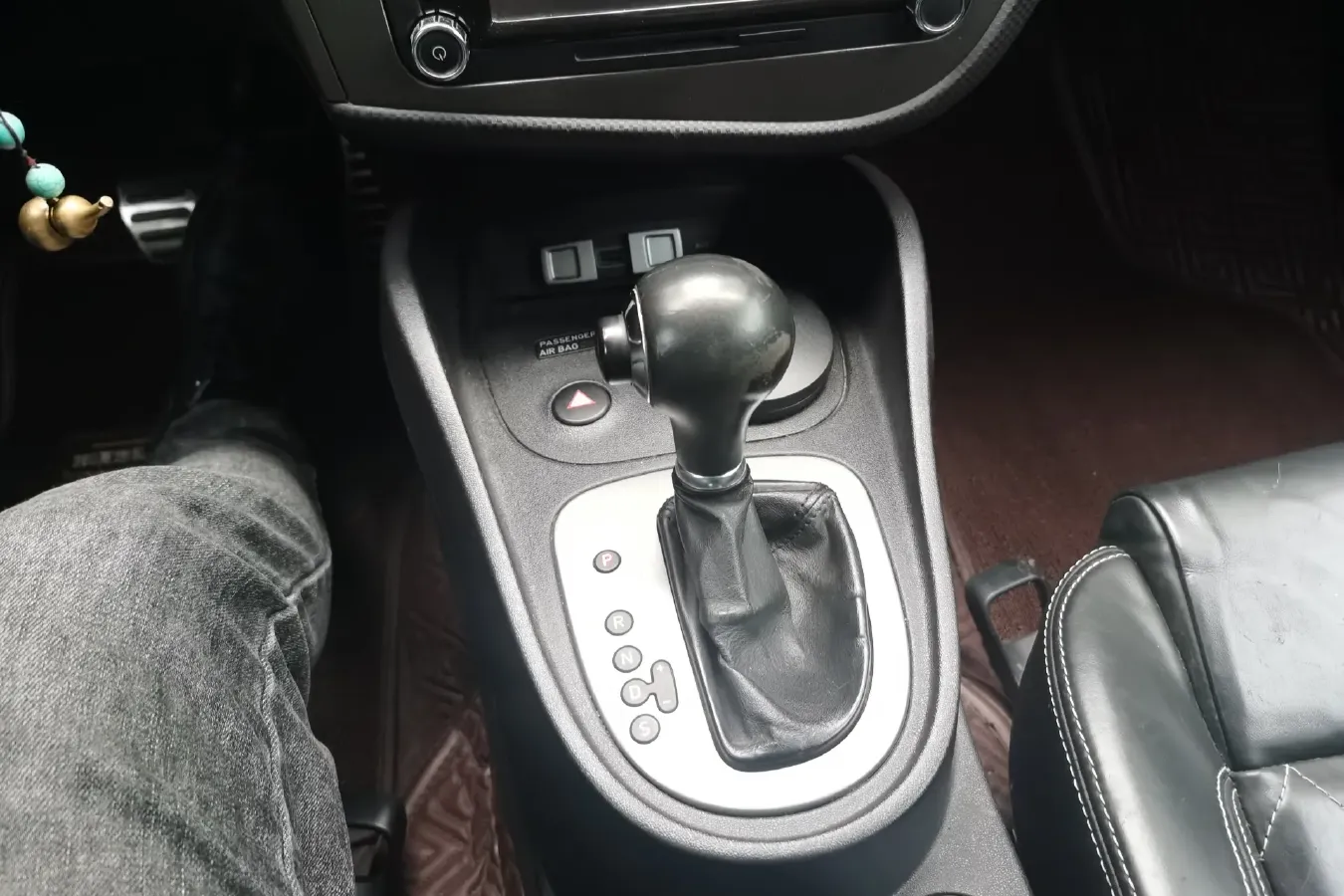 2012 Seat Leon 2.0T 211HP L4 6DCT,autocango,china used car exporter,china ev exporter,chinese used car exporter,chinese used ev exporter