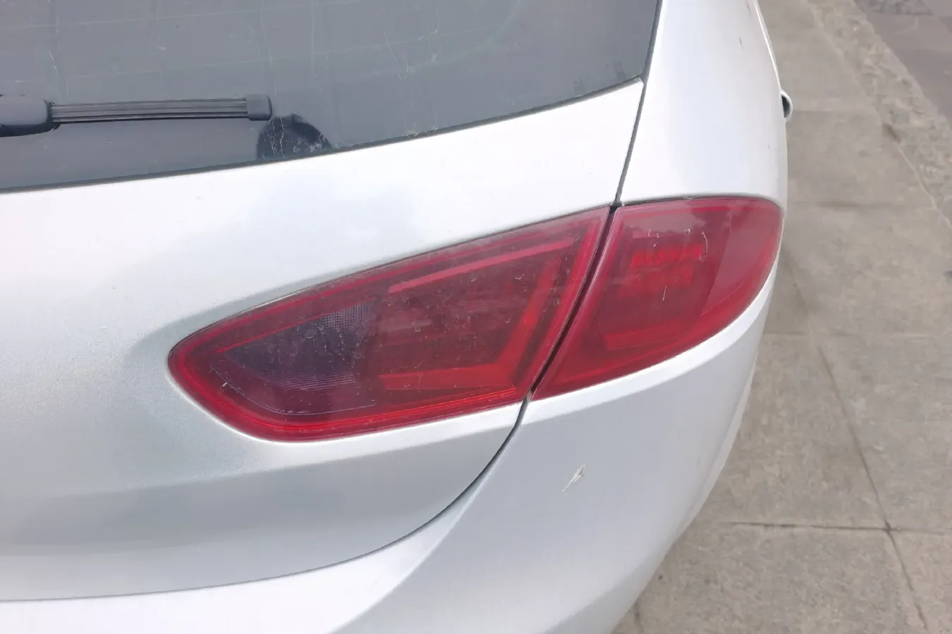 2012 Seat Leon 2.0T 211HP L4 6DCT,autocango,china used car exporter,china ev exporter,chinese used car exporter,chinese used ev exporter