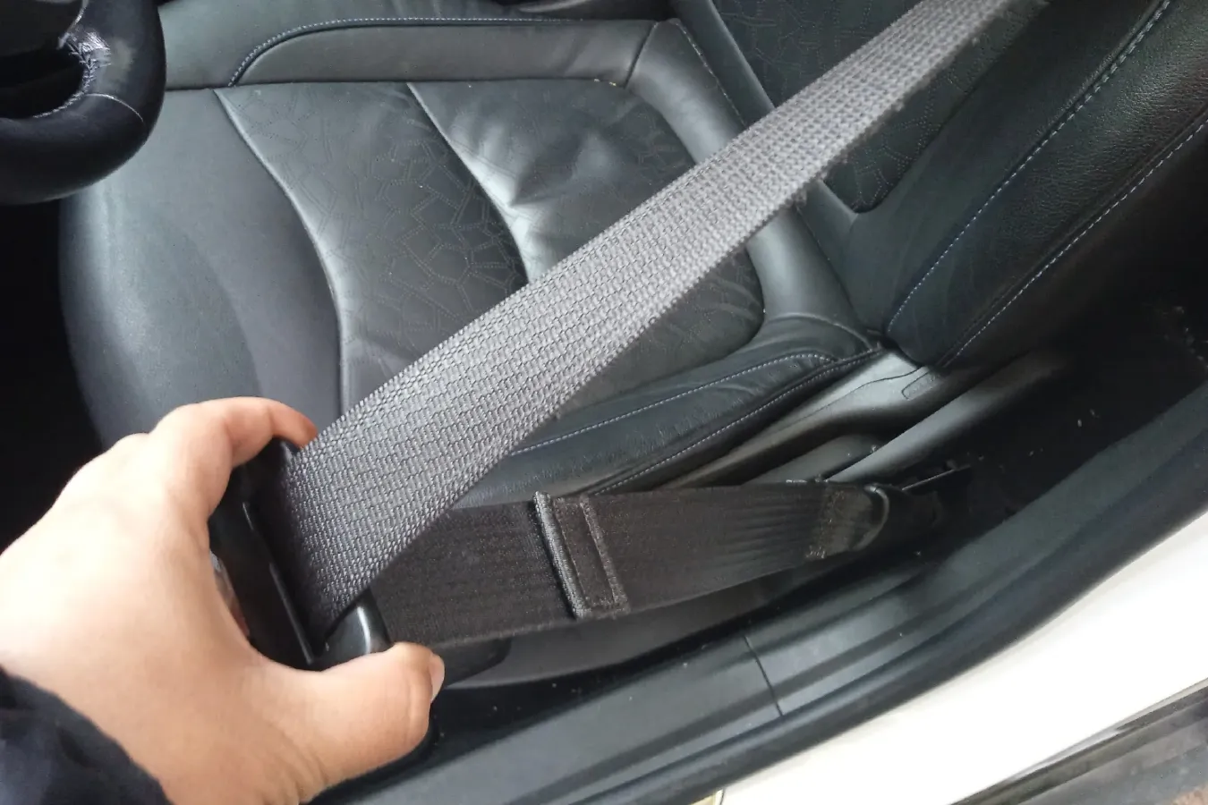 2017 Buick Velite 5 Range Extended 106HP E-CVT REEV 18KWH,autocango,china used car exporter,china ev exporter,chinese used car exporter,chinese used ev exporter