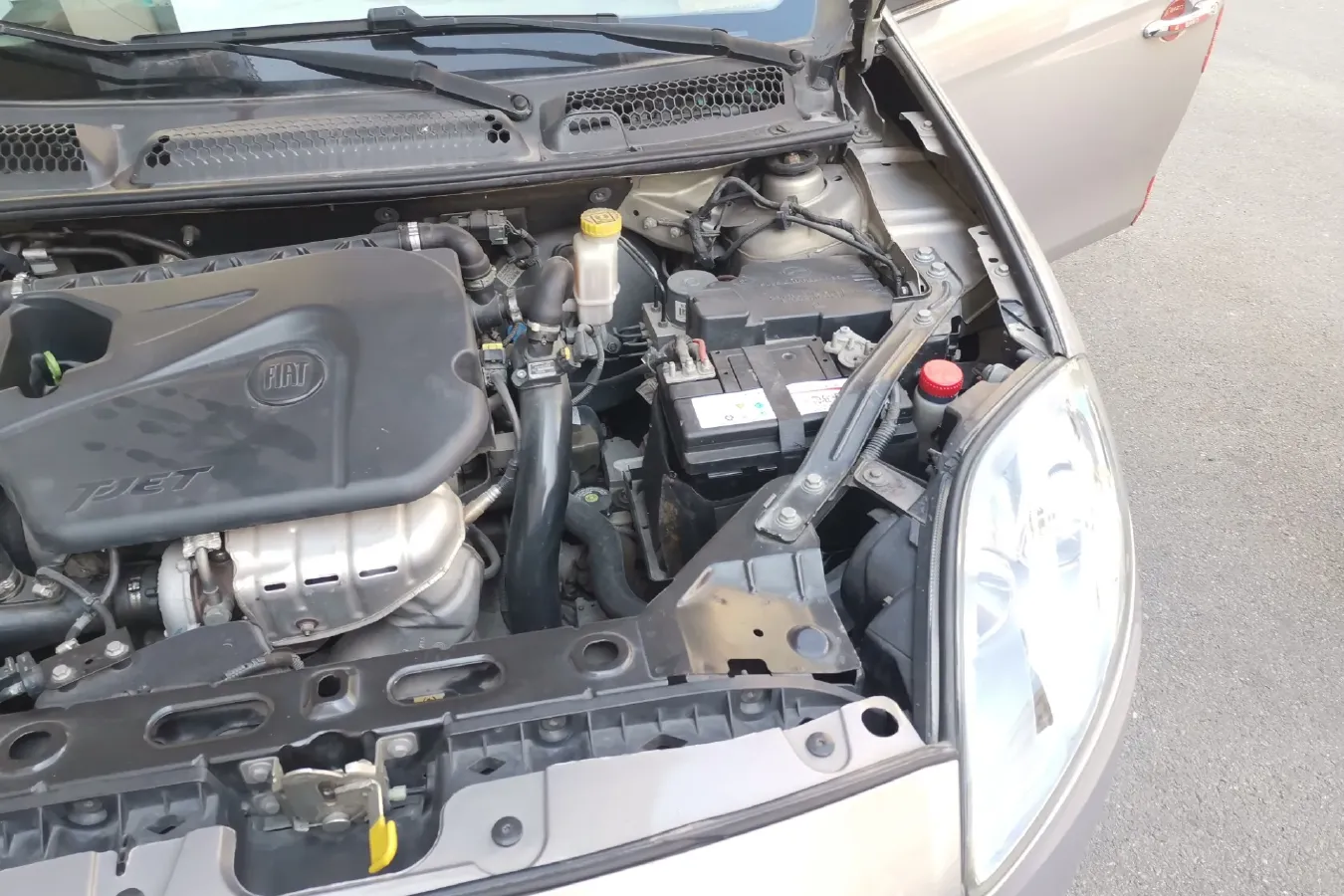 2011 Fiat Bravo 1.4T 120HP L4 6AMT,autocango,china used car exporter,china ev exporter,chinese used car exporter,chinese used ev exporter