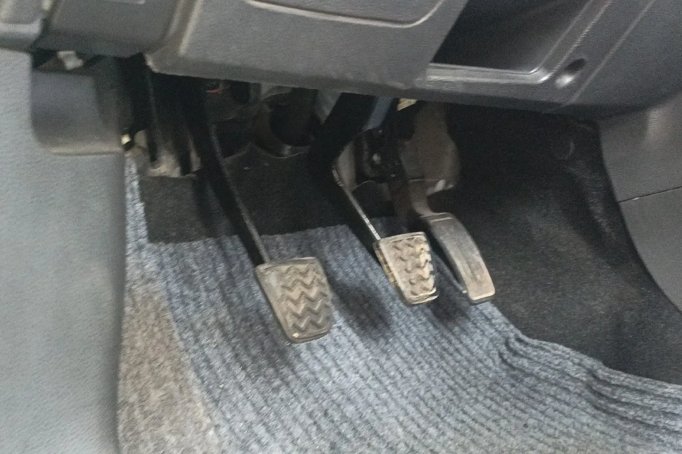 2017 FAW Jumpal D60 1.5L 113HP L4 5MT,autocango,china used car exporter,china ev exporter,chinese used car exporter,chinese used ev exporter