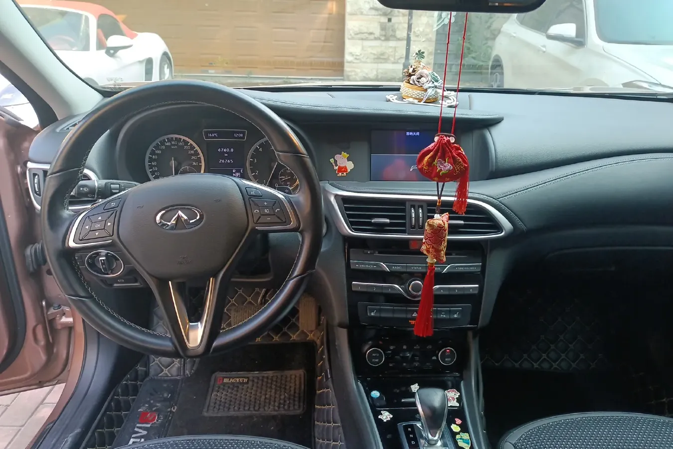 2018 Infiniti QX30 1.6T 156HP L4 7DCT,autocango,china used car exporter,china ev exporter,chinese used car exporter,chinese used ev exporter