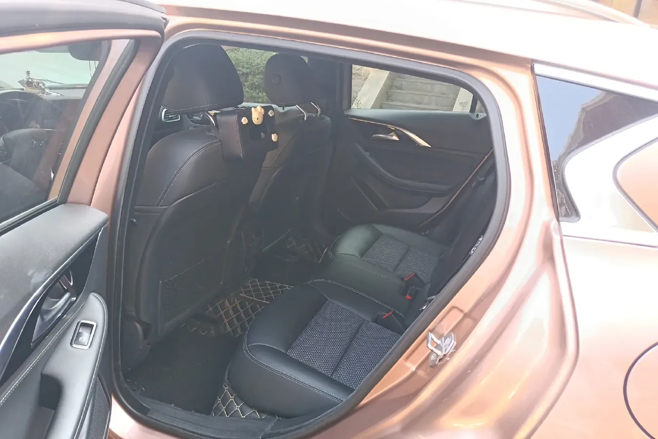 2018 Infiniti QX30 1.6T 156HP L4 7DCT,autocango,china used car exporter,china ev exporter,chinese used car exporter,chinese used ev exporter