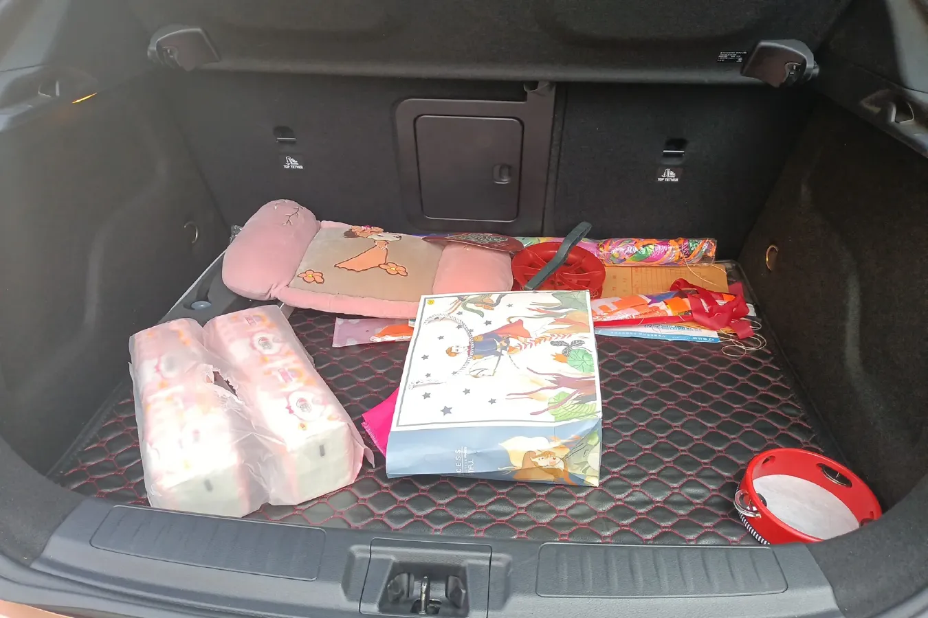 2018 Infiniti QX30 1.6T 156HP L4 7DCT,autocango,china used car exporter,china ev exporter,chinese used car exporter,chinese used ev exporter