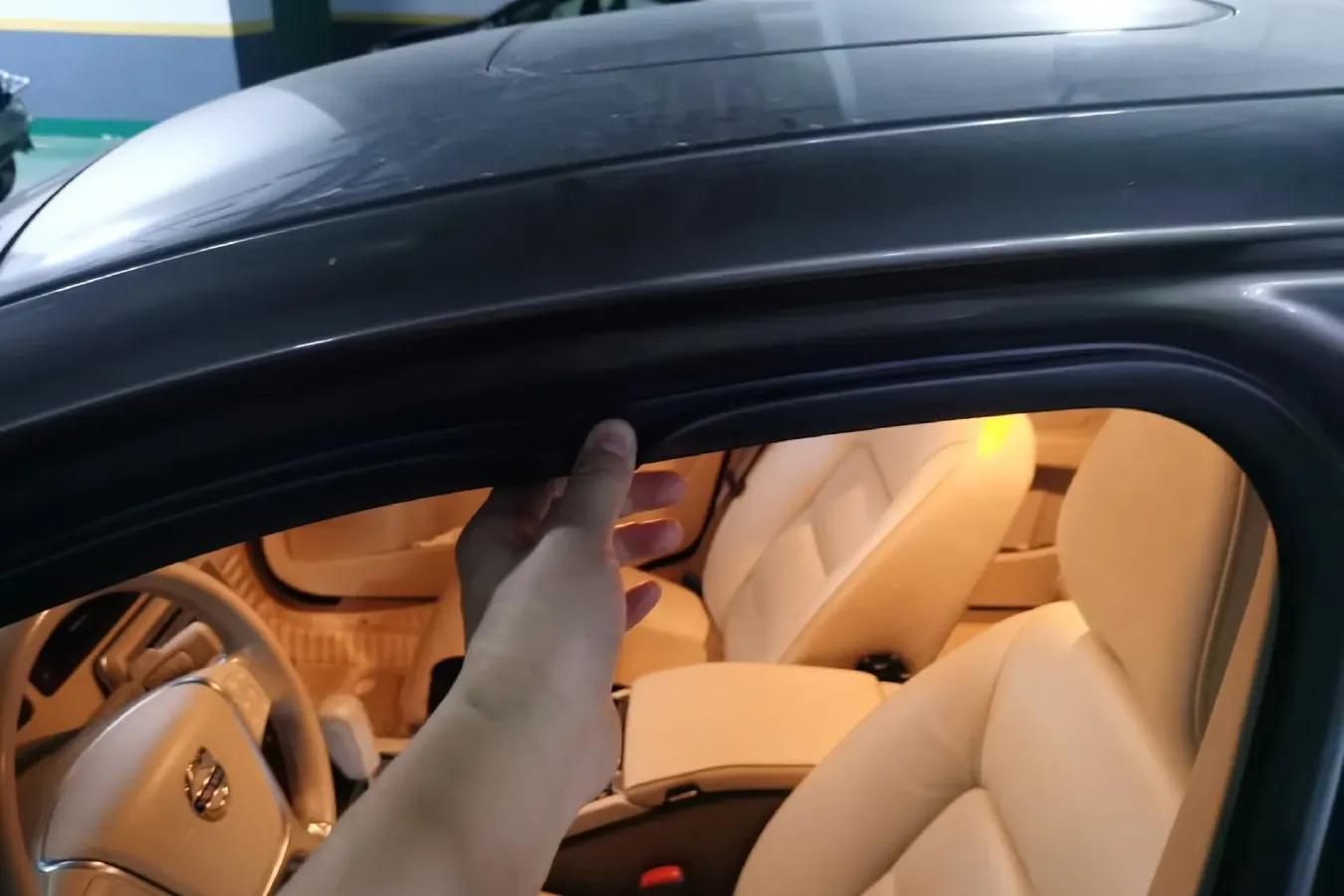 2010 Volvo S80L 2.5T 200HP L5 6AT,autocango,china used car exporter,china ev exporter,chinese used car exporter,chinese used ev exporter