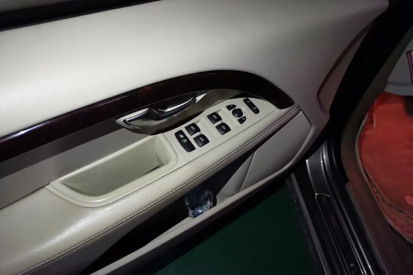 2010 Volvo S80L 2.5T 200HP L5 6AT,autocango,china used car exporter,china ev exporter,chinese used car exporter,chinese used ev exporter