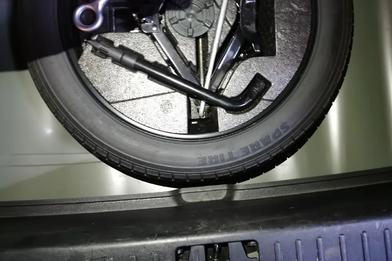 2010 Volvo S80L 2.5T 200HP L5 6AT,autocango,china used car exporter,china ev exporter,chinese used car exporter,chinese used ev exporter