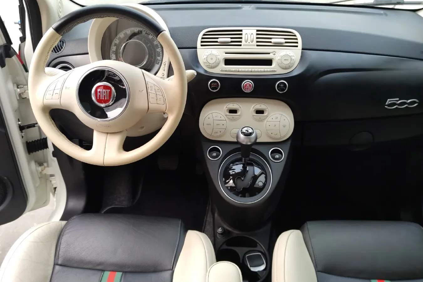 2012 Fiat 500 1.4L 101HP L4 6AT,autocango,china used car exporter,china ev exporter,chinese used car exporter,chinese used ev exporter