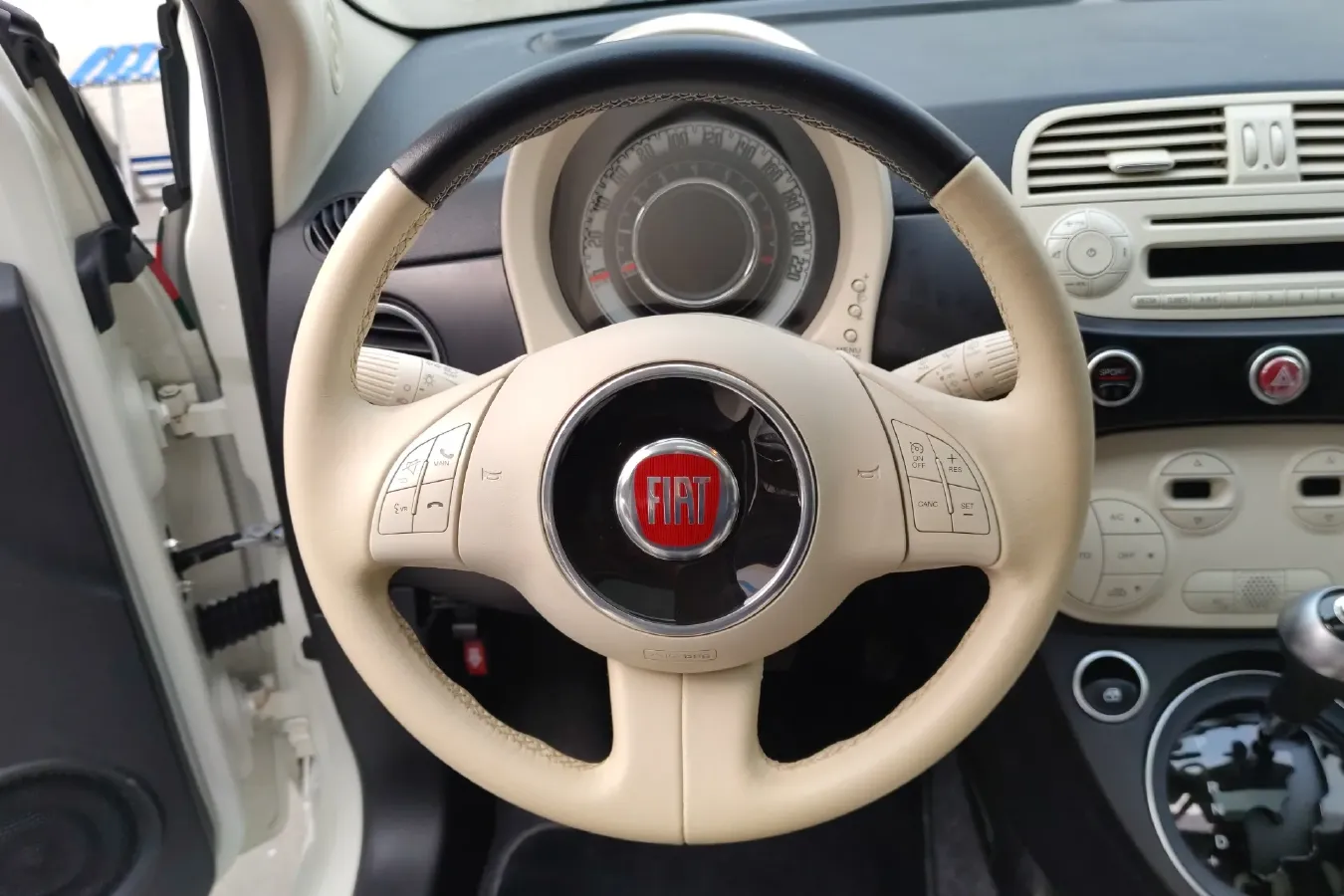 2012 Fiat 500 1.4L 101HP L4 6AT,autocango,china used car exporter,china ev exporter,chinese used car exporter,chinese used ev exporter