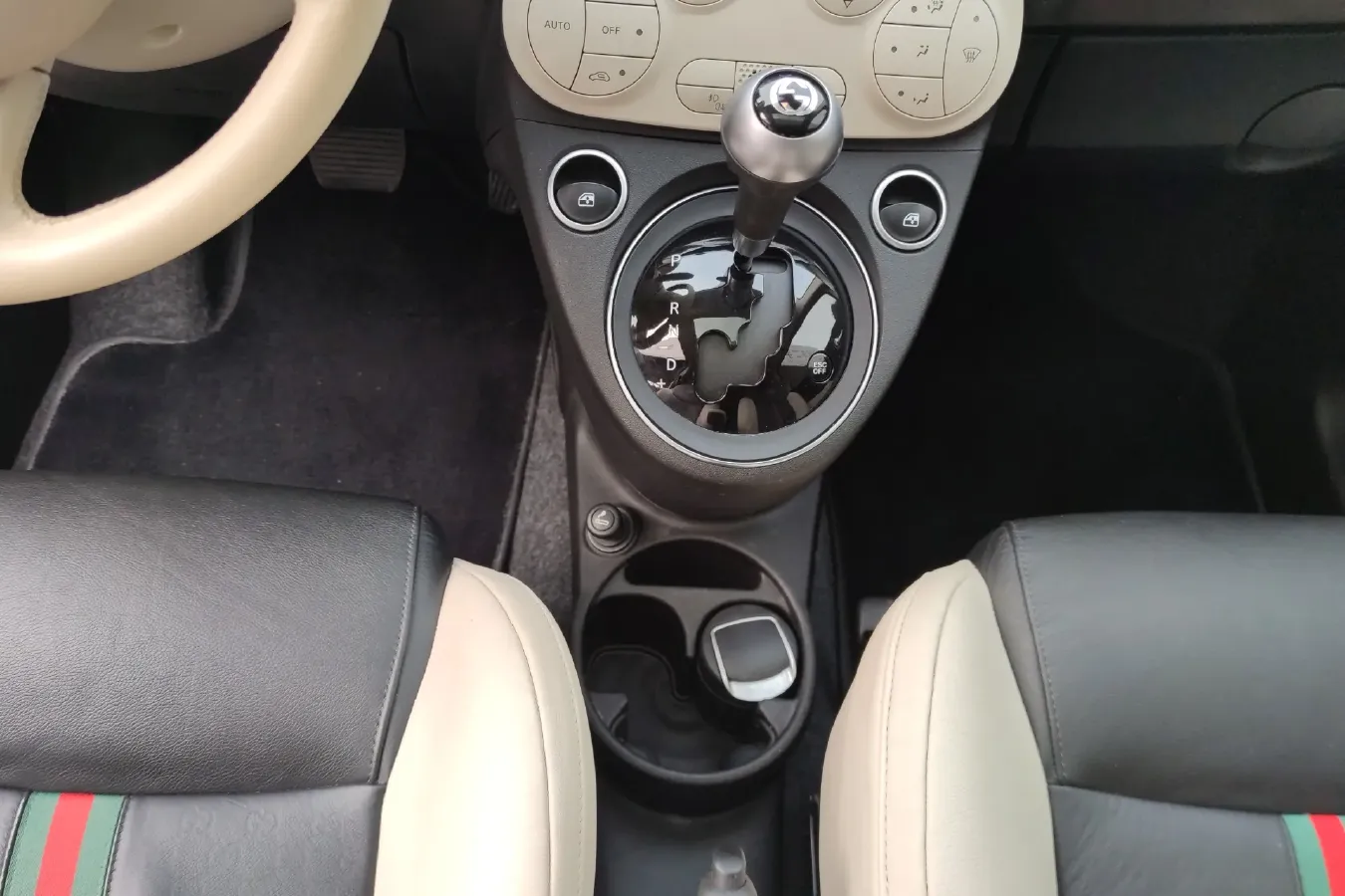 2012 Fiat 500 1.4L 101HP L4 6AT,autocango,china used car exporter,china ev exporter,chinese used car exporter,chinese used ev exporter