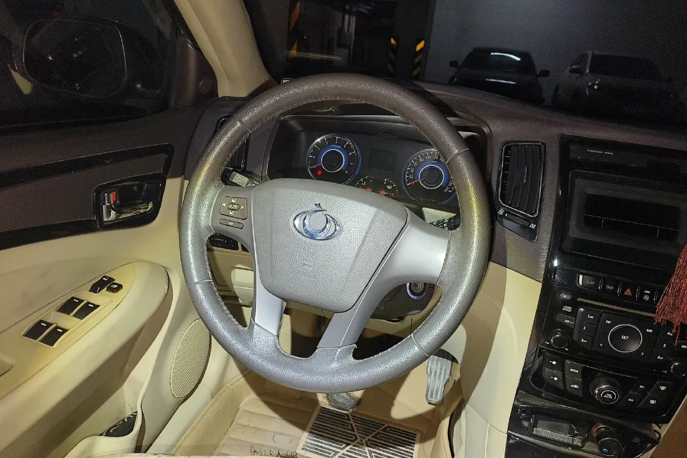 2013 Geely GC7 1.5L 109HP L4 5MT,autocango,china used car exporter,china ev exporter,chinese used car exporter,chinese used ev exporter