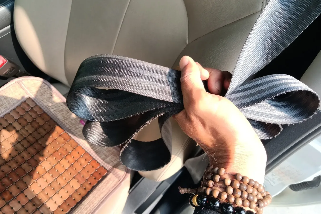 2016 Venucia T70 2.0L 144HP L4 CVT,autocango,china used car exporter,china ev exporter,chinese used car exporter,chinese used ev exporter