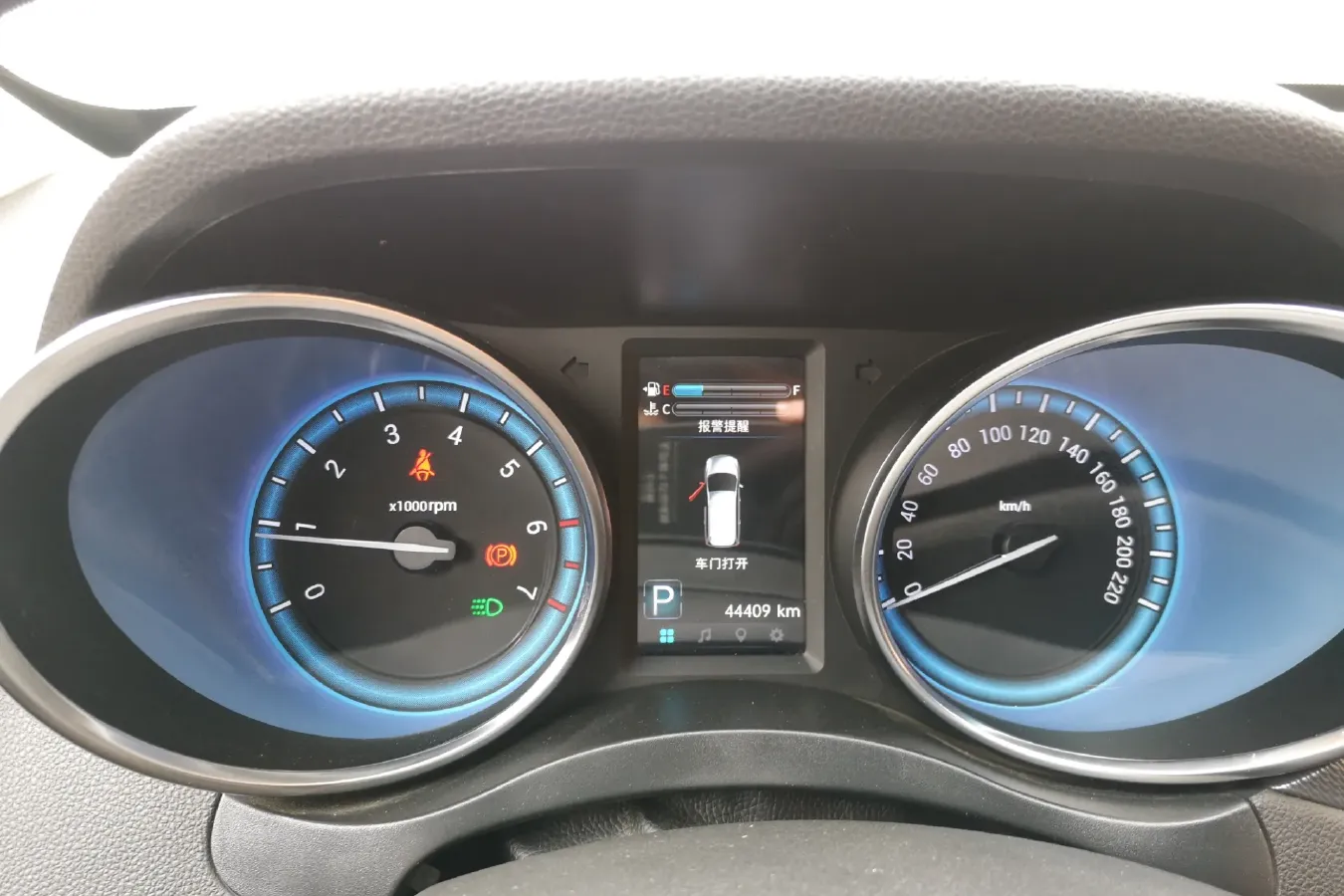 2017 Karry K60 1.5L 109HP L4 4AT,autocango,china used car exporter,china ev exporter,chinese used car exporter,chinese used ev exporter