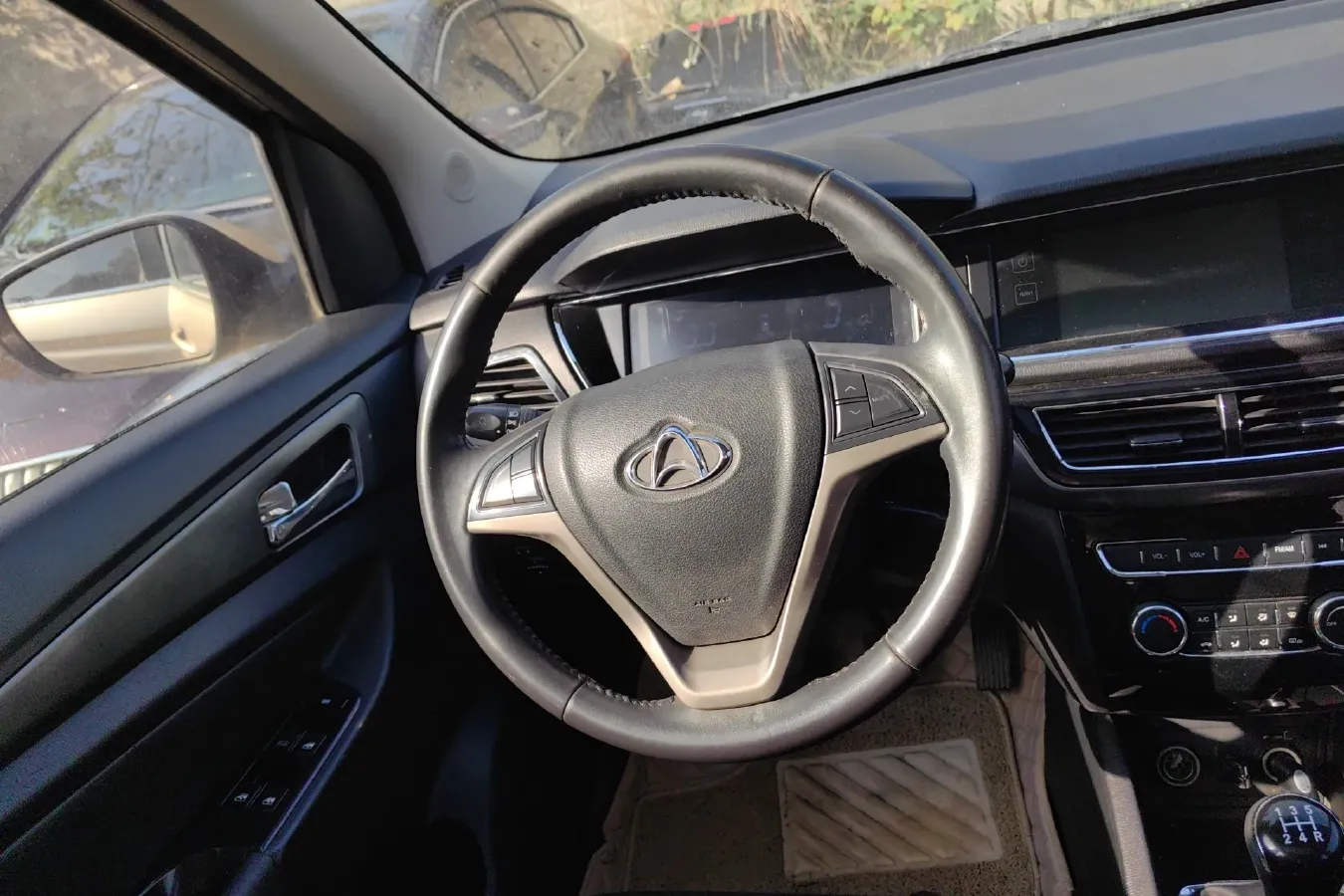 2016 ChangAn Kaicene A600 1.5L 114HP L4 5MT,autocango,china used car exporter,china ev exporter,chinese used car exporter,chinese used ev exporter