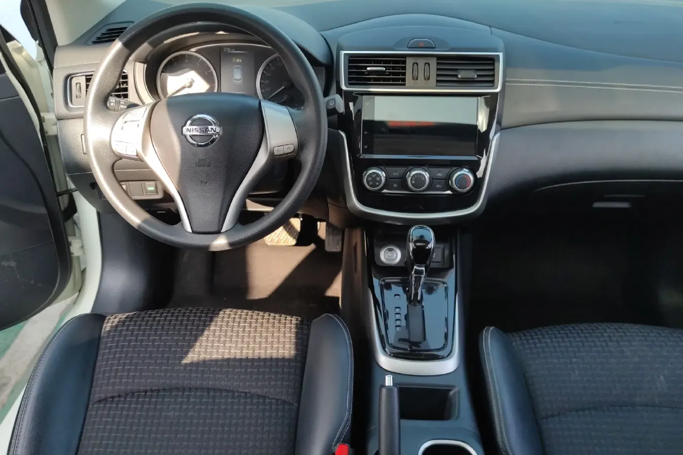 2019 Nissan Tiida 1.6L 126HP L4 CVT,autocango,china used car exporter,china ev exporter,chinese used car exporter,chinese used ev exporter