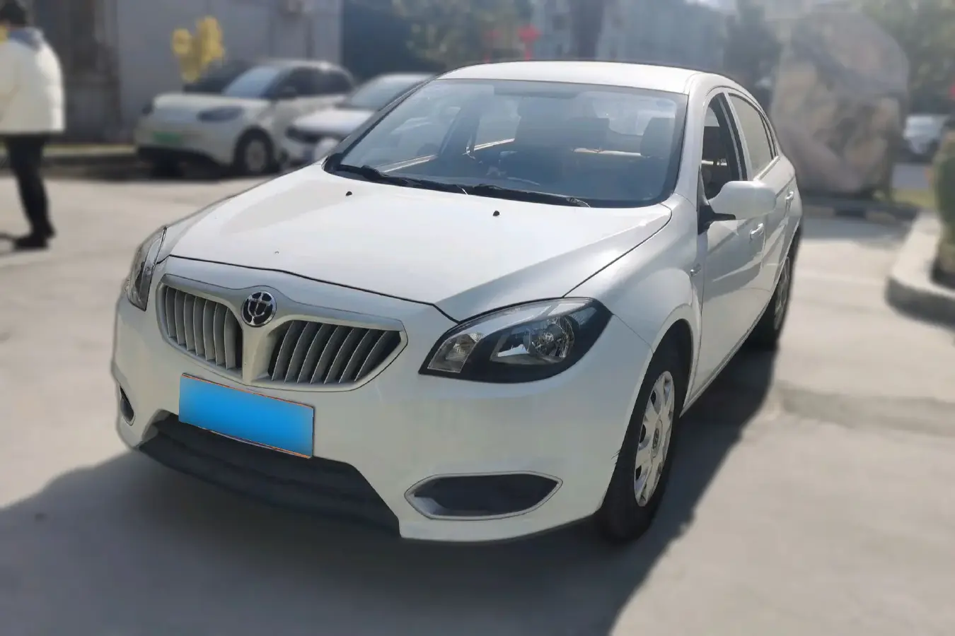 2012 Brilliance Auto H320 1.5L 105HP L4 5MT