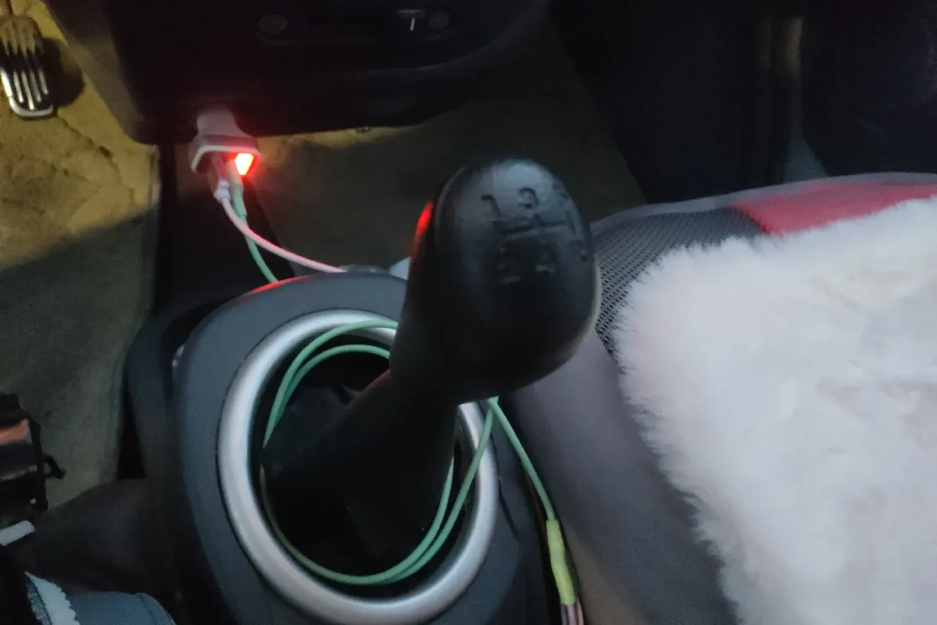 2016 BAIC WeiWang 306 1.2L 86HP L4 5MT,autocango,china used car exporter,china ev exporter,chinese used car exporter,chinese used ev exporter