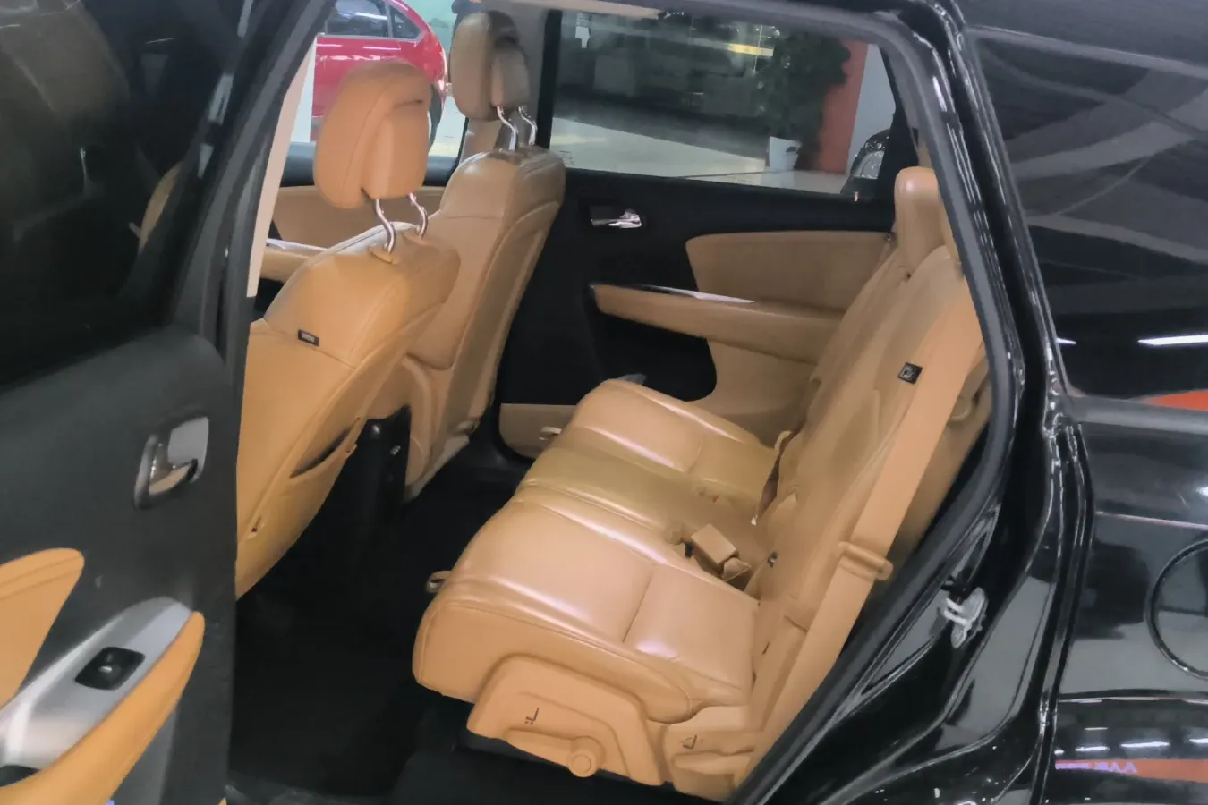 2013 Dodge JCUV 2.4L 170HP L4 6AT,autocango,china used car exporter,china ev exporter,chinese used car exporter,chinese used ev exporter