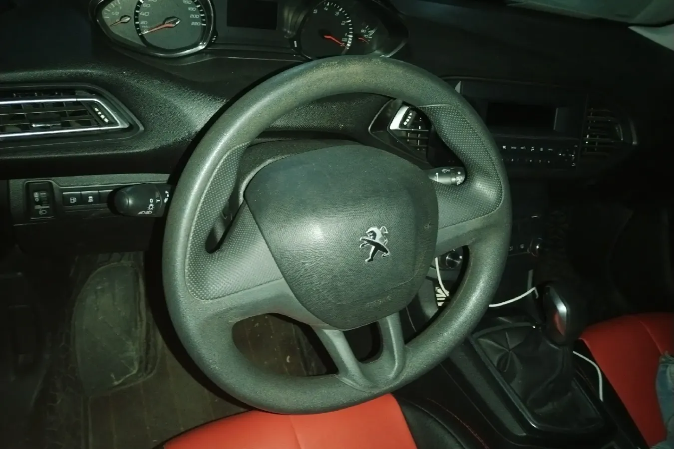 2015 Peugeot 308S 1.6L 117HP L4 5MT,autocango,china used car exporter,china ev exporter,chinese used car exporter,chinese used ev exporter